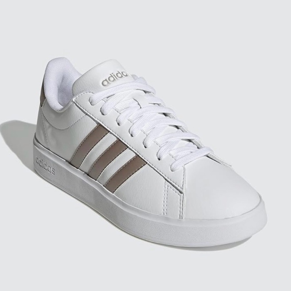 Adidas NWT Grand Court 2.0 Platinum Metallic shoes women’s 8.5 - Picture 3 of 8